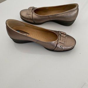 ECCO Women's 10.5 Leather Abelone Ballerina Buckle Warm Grey Metallic Loafers